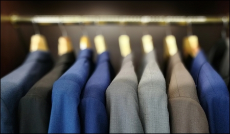 suit hangers retail header